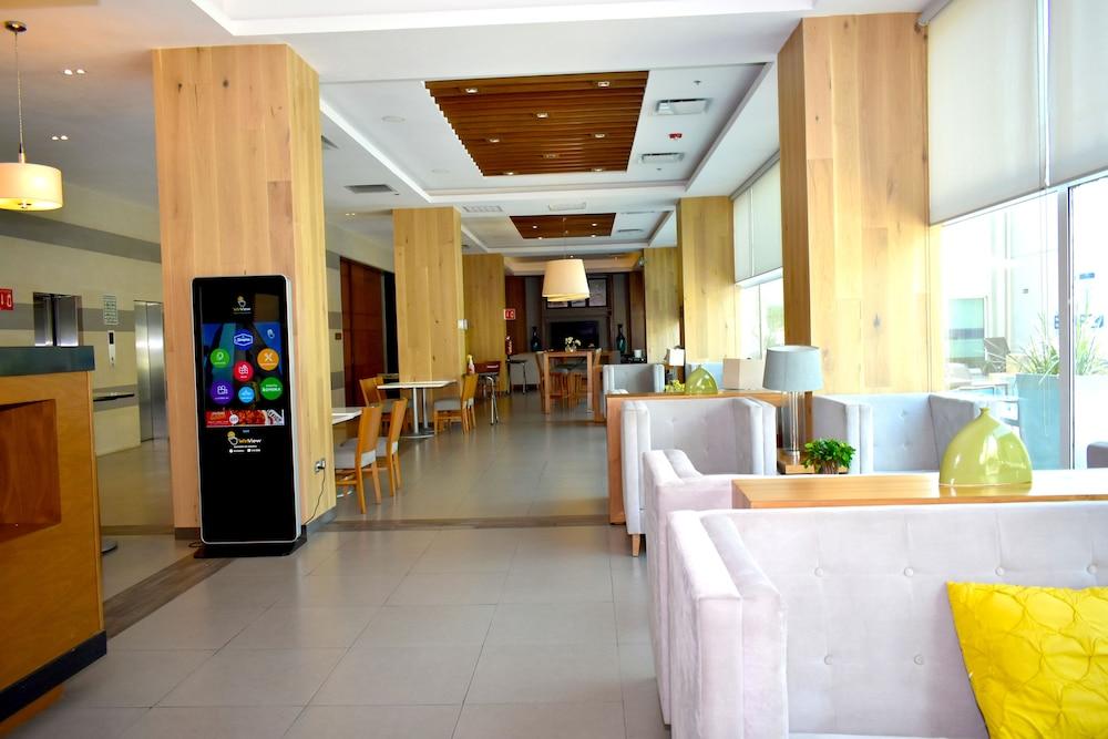 Hampton By Hilton 3*
